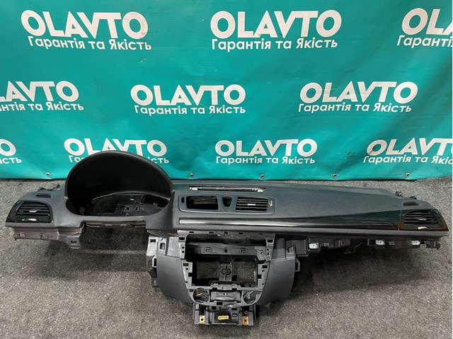 Панель приборная торпеды 681007196R RENAULT