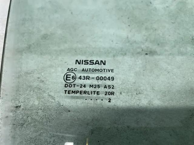 NISSAN 80300EY10A Стекло двери передней правой в наличии Чернигов
