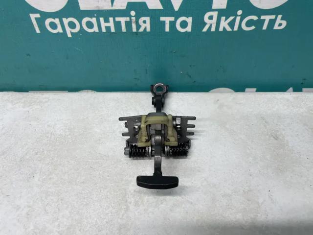 804310008R Ограничитель открывания двери передний купить Николаев
