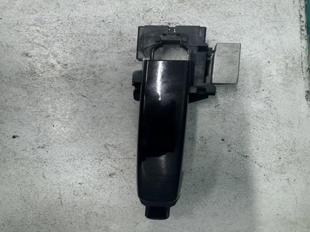 80610EB30B NISSAN Держатель наружной ручки двери передней правой купить в Винница