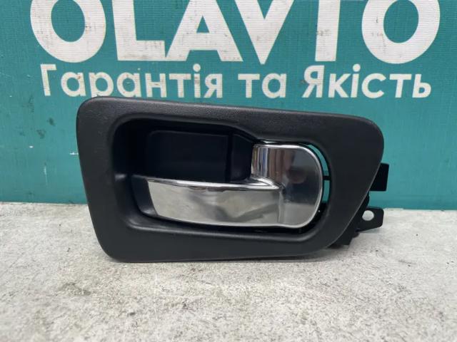 Ручка передней двери внутренняя, правая 80670JD00C NISSAN