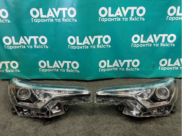 Фара левая передняя 81150F403100 TOYOTA