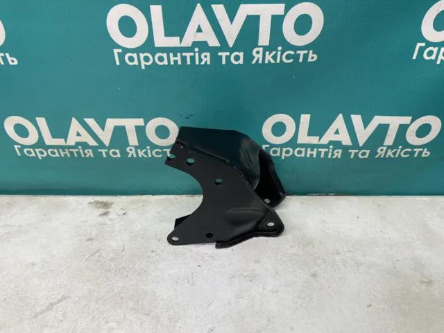 Кронштейн подушки (опоры) двигателя, задней 8200044920 RENAULT