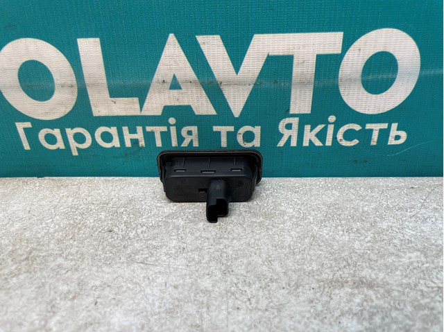 8200076256 RENAULT Кнопка привода замка крышки багажника (двери 3/5-й (ляды) купить в Черновцы