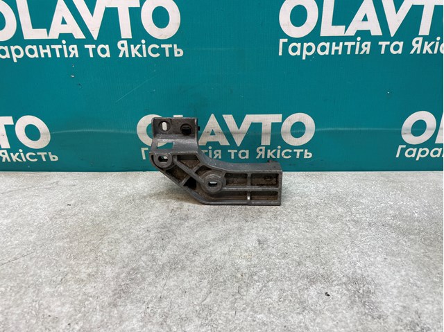 8200157461 RENAULT Кронштейн топливного насоса ТНВД купить в Ровно