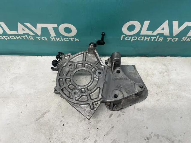 RENAULT 8200240204 Кронштейн топливного насоса ТНВД в наличии Запорожье
