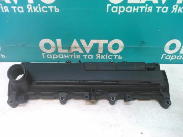 Крышка клапанов 8200251101 RENAULT