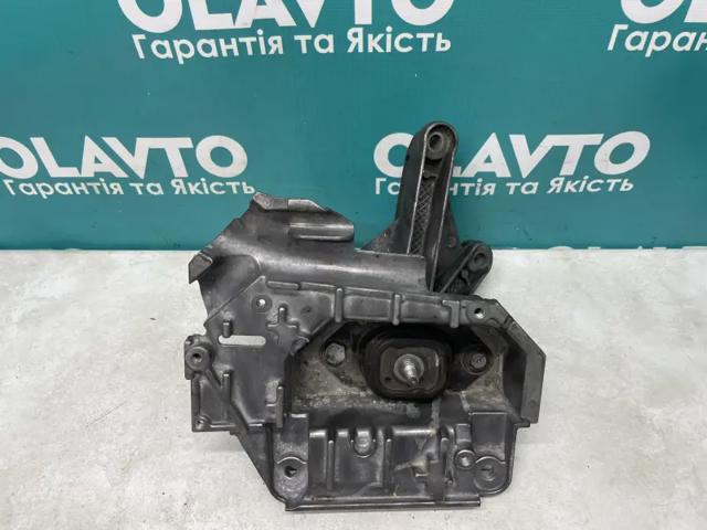 8200337058 Подушка (опора) двигателя левая купить Полтава