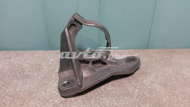 Опора подвесного подшипника передней полуоси 8200371715 RENAULT