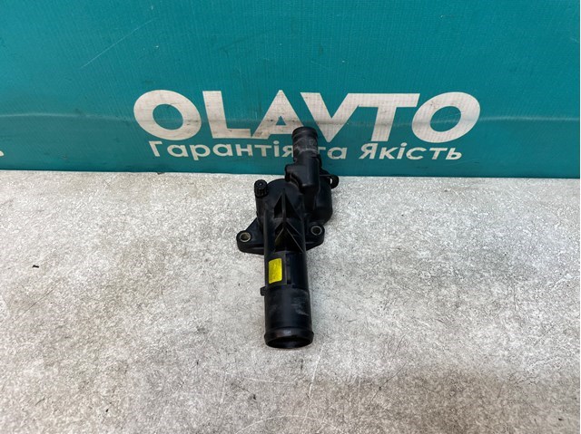 Водяная помпа термостата Renault Megane 3