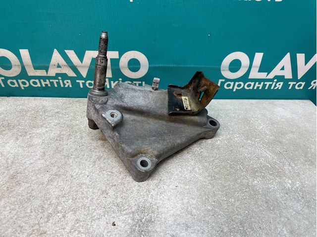 RENAULT 8200407084 в наличии Кривой Рог