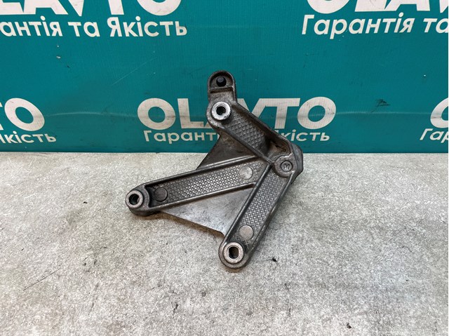 8200457080 RENAULT Кронштейн подушки КПП левый купить в Тернополь