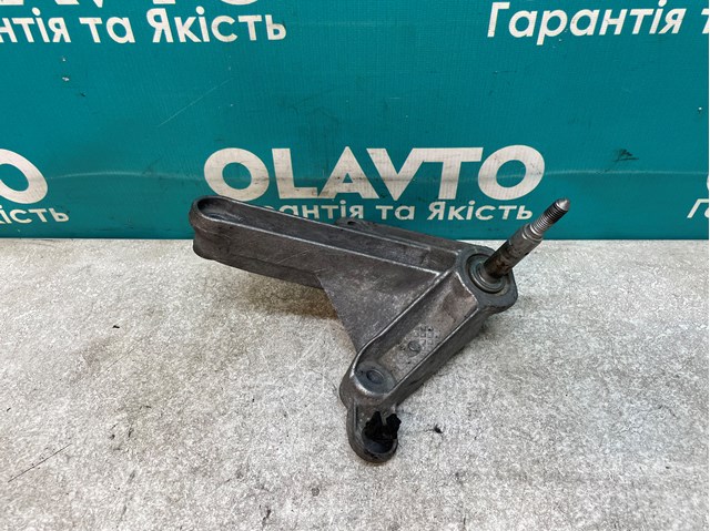 8200457080 RENAULT Кронштейн подушки КПП левый купить в Кривой Рог