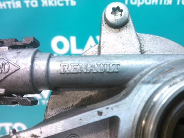 RENAULT 8200520476 Насос вакуумный в наличии Ужгород