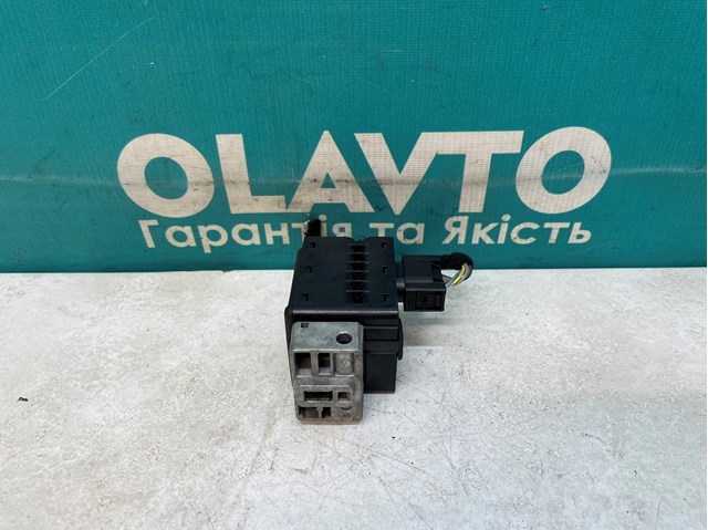 RENAULT 8200604932 Механизм блокировки рулевого колеса в наличии Николаев