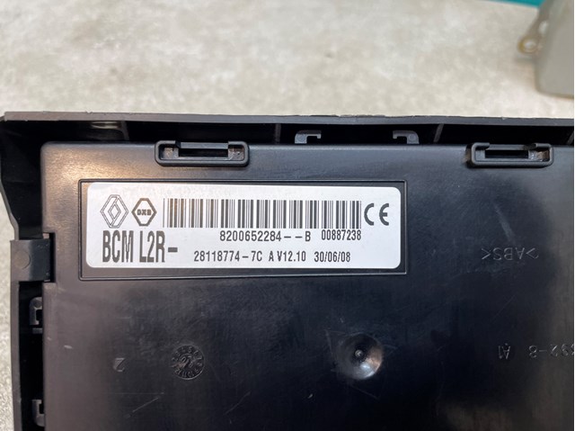 RENAULT 8200652284 в наличии Ровно