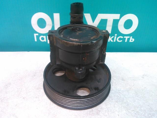 RENAULT 8200738299 Насос ГУР в наличии Павлоград
