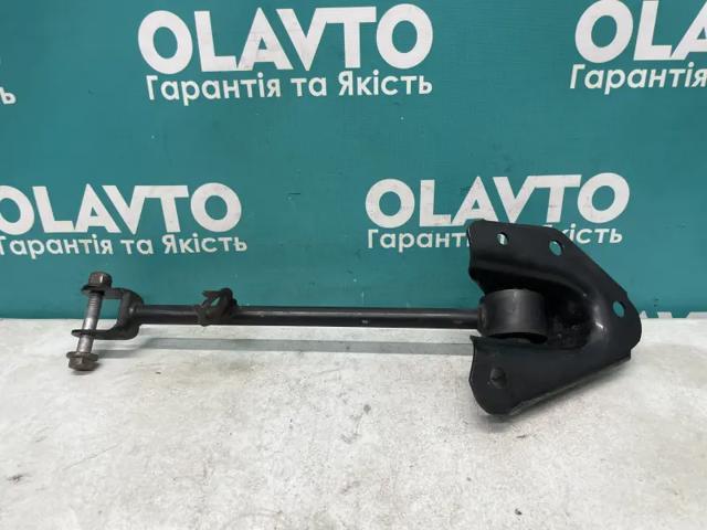 RENAULT 8200841004 Рычаг (тяга) задней подвески продольный нижний левый в наличии Ирпень