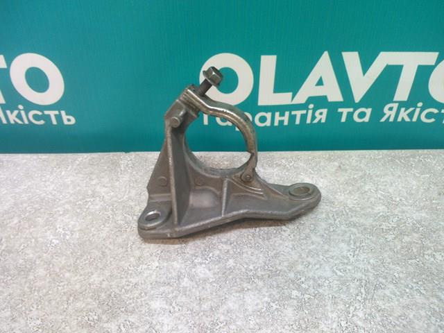 8200919080 Renault (RVI) опора подвесного подшипника передней полуоси