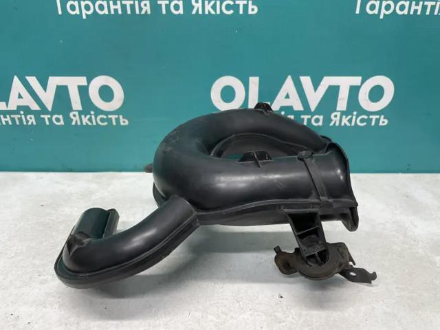 8200923128 RENAULT Патрубок воздушный купить в Николаев