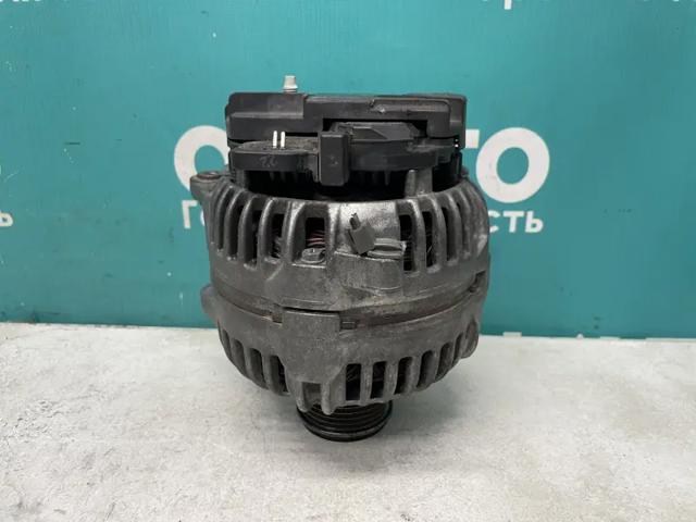 8200992211 RENAULT Генератор купить в Ирпень