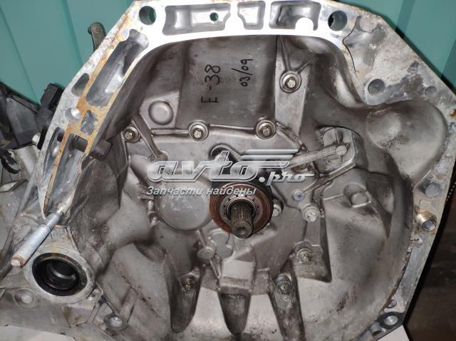 Коробка скоростей механика 8201115695 RENAULT