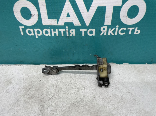 824304462R RENAULT Ограничитель задней двери купить в Житомир