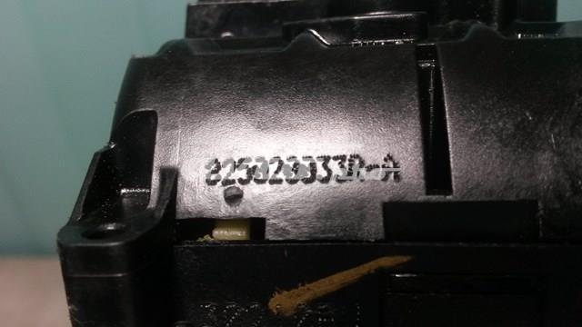 825020033R Замок двери задней правой купить Павлоград