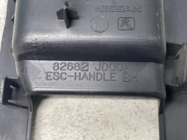 NISSAN 82682JD00A Заглушка (решетка) противотуманных фар бампера переднего правая в наличии Тернополь