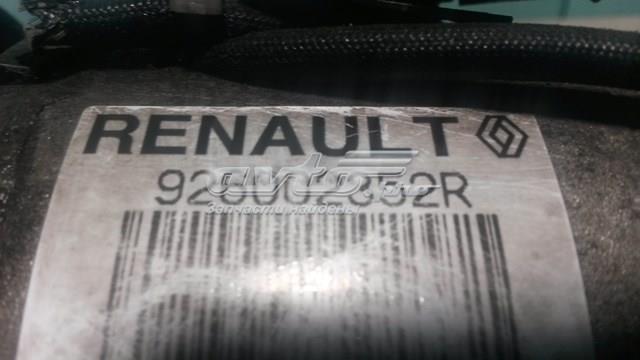 926002352R RENAULT Компрессор кондиционера купить в Кривой Рог