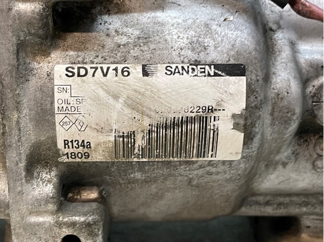RENAULT 926006229R Компрессор кондиционера в наличии Ужгород
