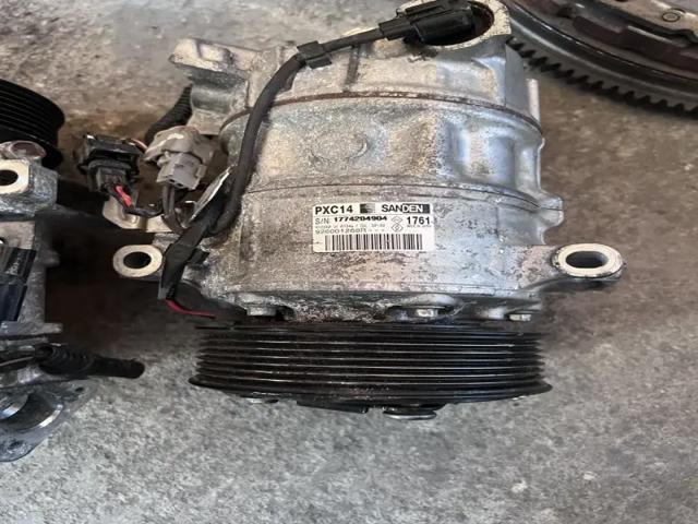 RENAULT 926009307R Компрессор кондиционера в наличии Днепр