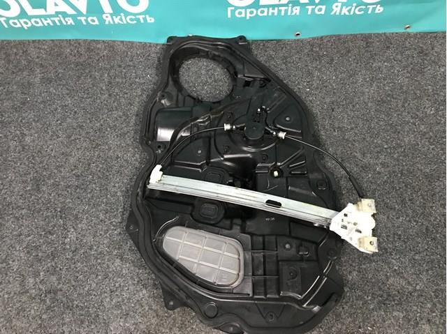 MAZDA GS1D5997X Накладка двери передней левой в наличии Винница