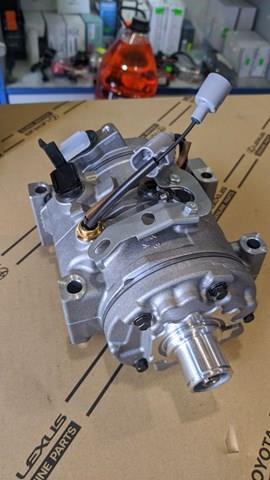 TOYOTA 883206A330 Компрессор кондиционера в наличии Ирпень