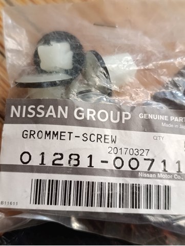 Пистон (клип) крепления обшивки двери 0128100711 NISSAN