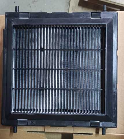 17118620207 Радиатор охлаждения двигателя правый купить Павлоград