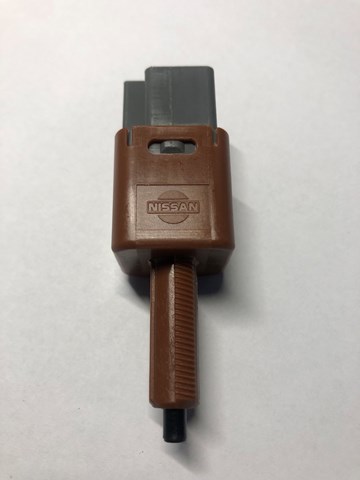 Датчик тормоза 25320JN00A NISSAN