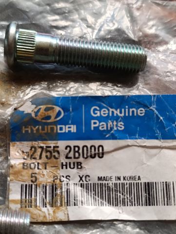 Болт крепления колеса задний 527552B000 HYUNDAI