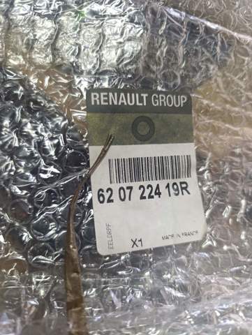 620722419R RENAULT Накладка бампера переднего купить в Киев