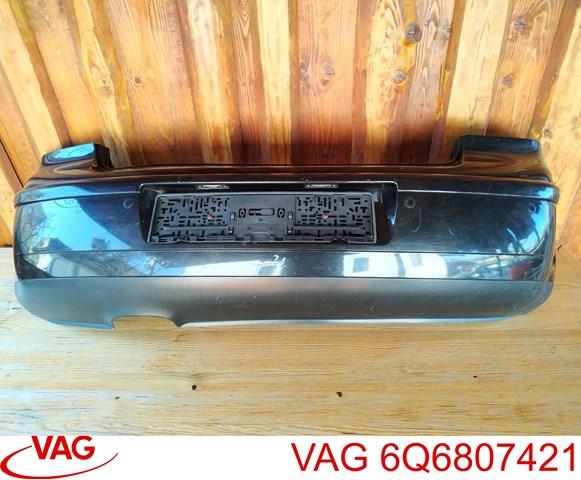 Бампер задний 6Q6807421 VAG
