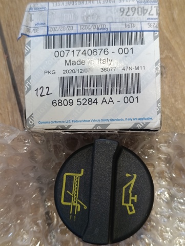 Крышка маслозаливной горловины 71740676 FIAT