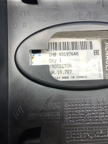 768560130R RENAULT Накладка стойки кузова внешняя центральная правая купить в Киев