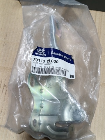 Завеса капота левая 791102L000 HYUNDAI