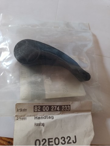 Рычаг открывания капота 8200274233 RENAULT
