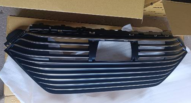 Решетка радиатора 86350G2110 HYUNDAI