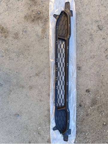 86560J9000 HYUNDAI Решетка бампера переднего нижняя купить в Ровно