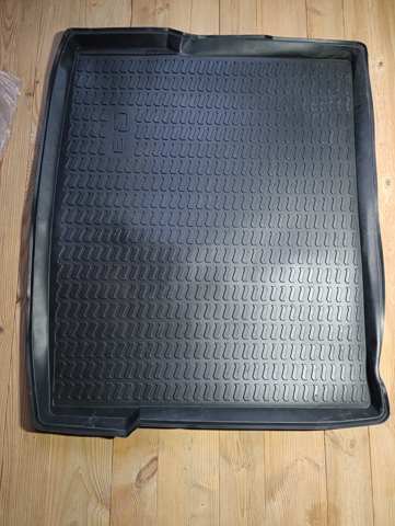 Коврики пола (багажника) 8U0061180 VAG
