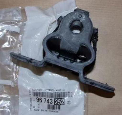 Подушка глушителя 9674325280 PEUGEOT