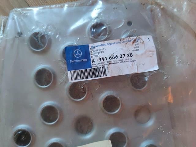 Подножка левая A9416663728 MERCEDES