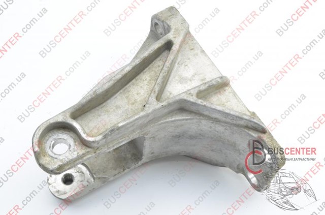 Кронштейн подушки (опоры) двигателя, задней 113333NF0A NISSAN